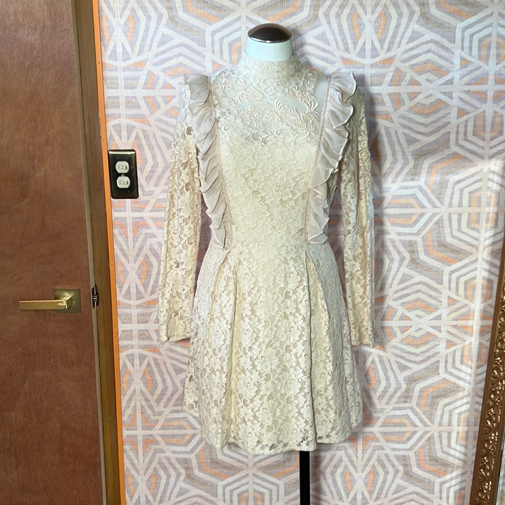 Topshop Cream Lace Ruffle Dress-size 2